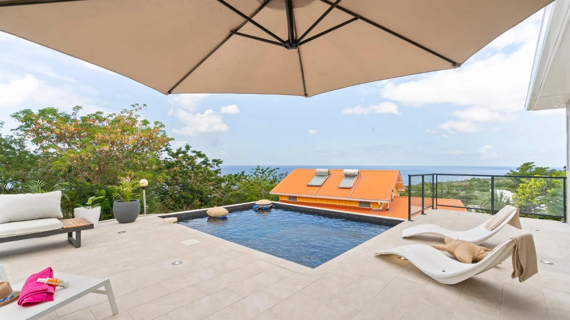 Villa Pomelia Le Carbet 0*,  Martinique